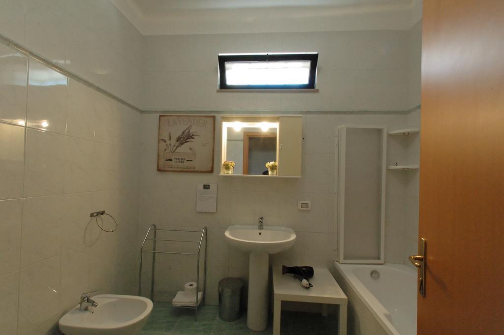 Giardino Dei Frutti Bed and Breakfast Bari Rum bild
