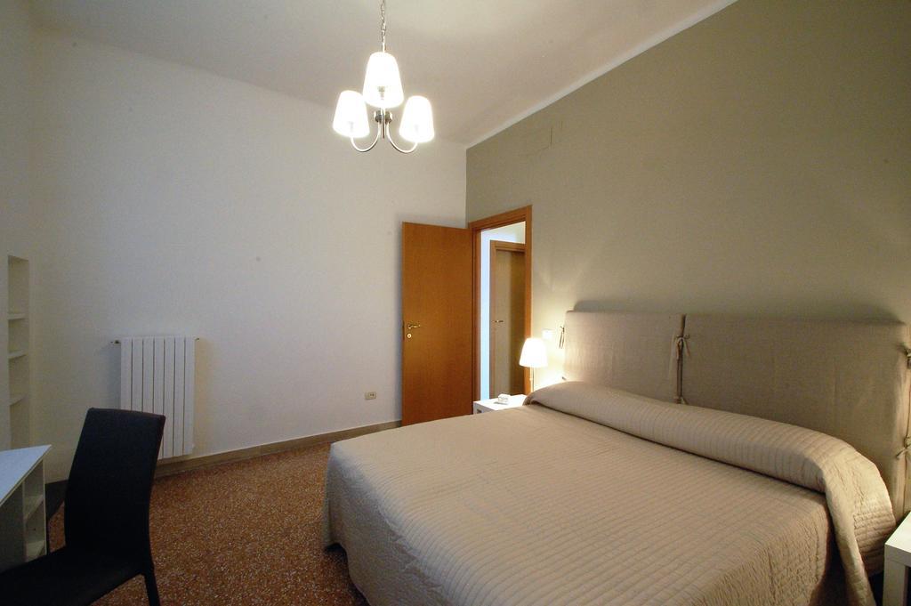 Giardino Dei Frutti Bed and Breakfast Bari Rum bild